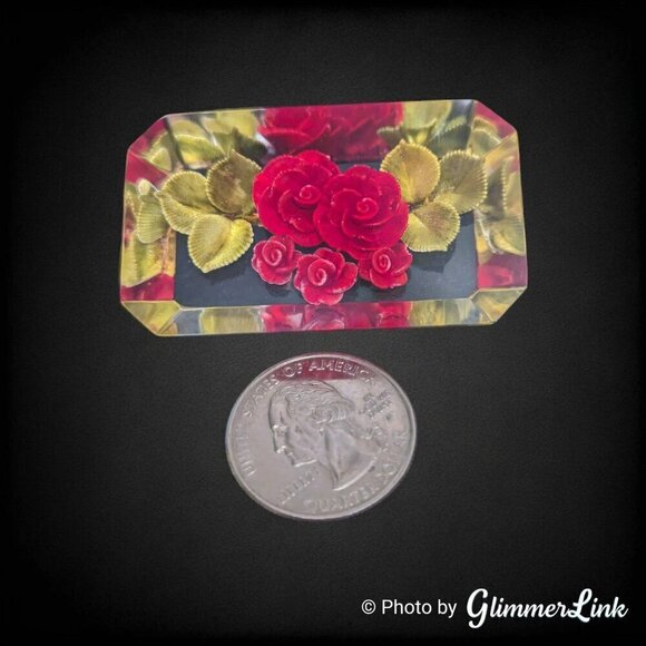 Vintage Clear Lucite Red Roses & Leaves Rectangular Faceted Brooch Pin - Picture 5 of 7
